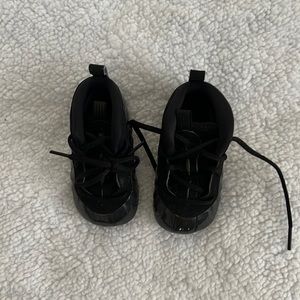 Nike - black - Baby 4c